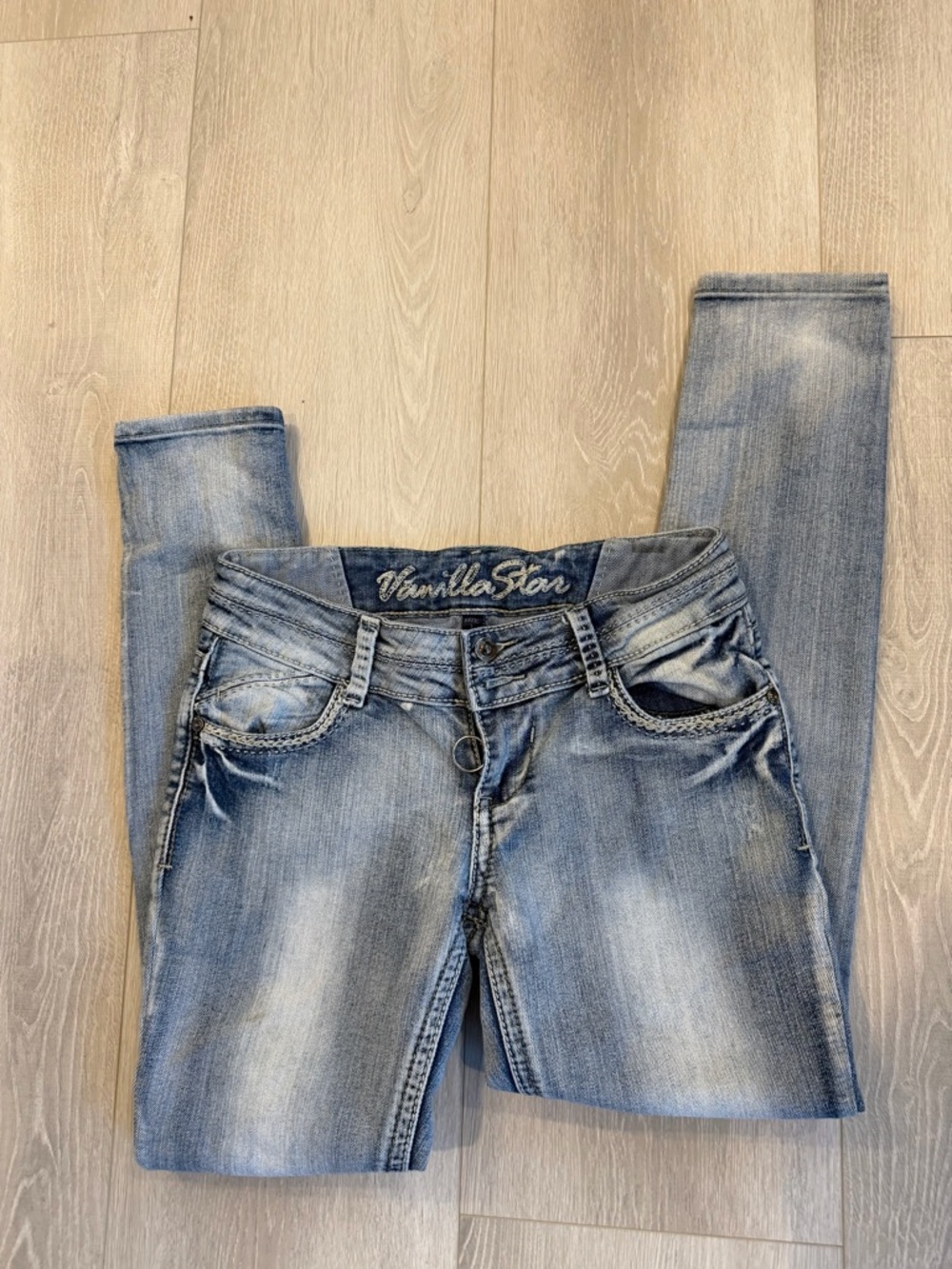 WOMENS JEANS- VANILLA STAR-jeans 
light wash, Y2k aesthetic heavy fading,
